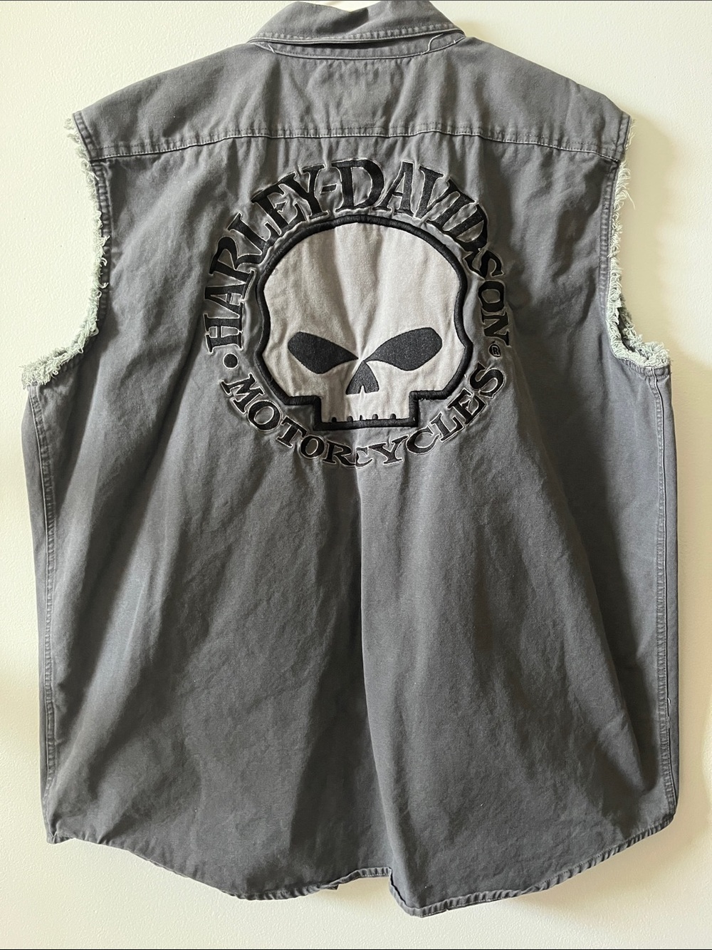 Harley Davidson motorcycles MotorClothes XL men’s sleeveless shirt skull vest